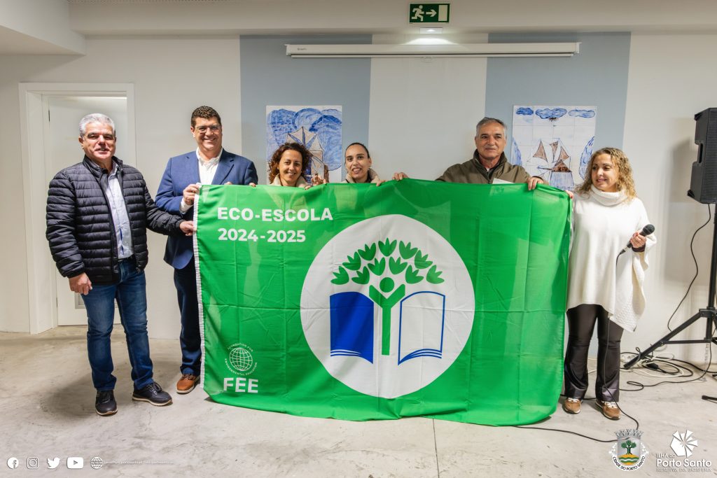 HASTEAR DAS BANDEIRAS VERDES NO PORTO SANTO