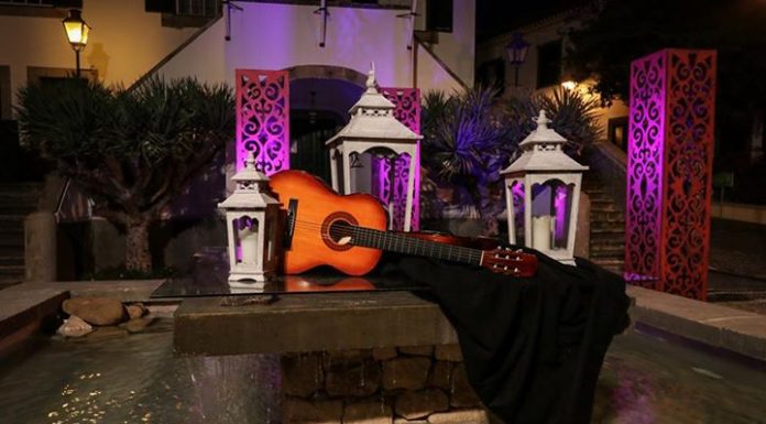 Cidade do Porto Santo added 15 new photos to the album: Fado na Rua – 8 de julho