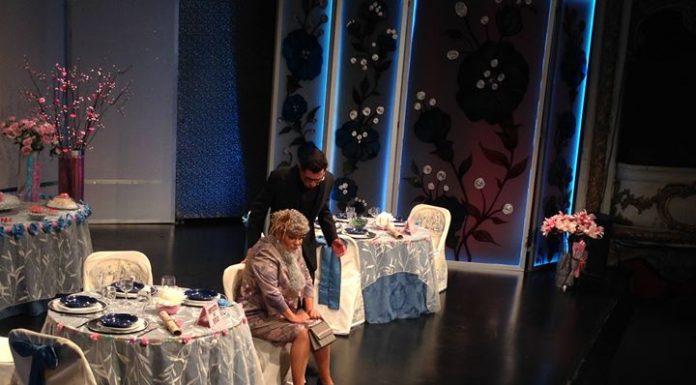 Em «Tempestade Num Copo D’ Água»,Marina Mota volta a partilhar o palco com Carl