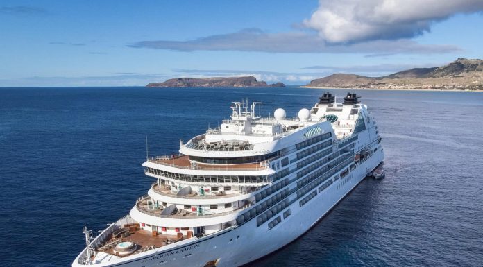 Navio SEABOURN OVATION