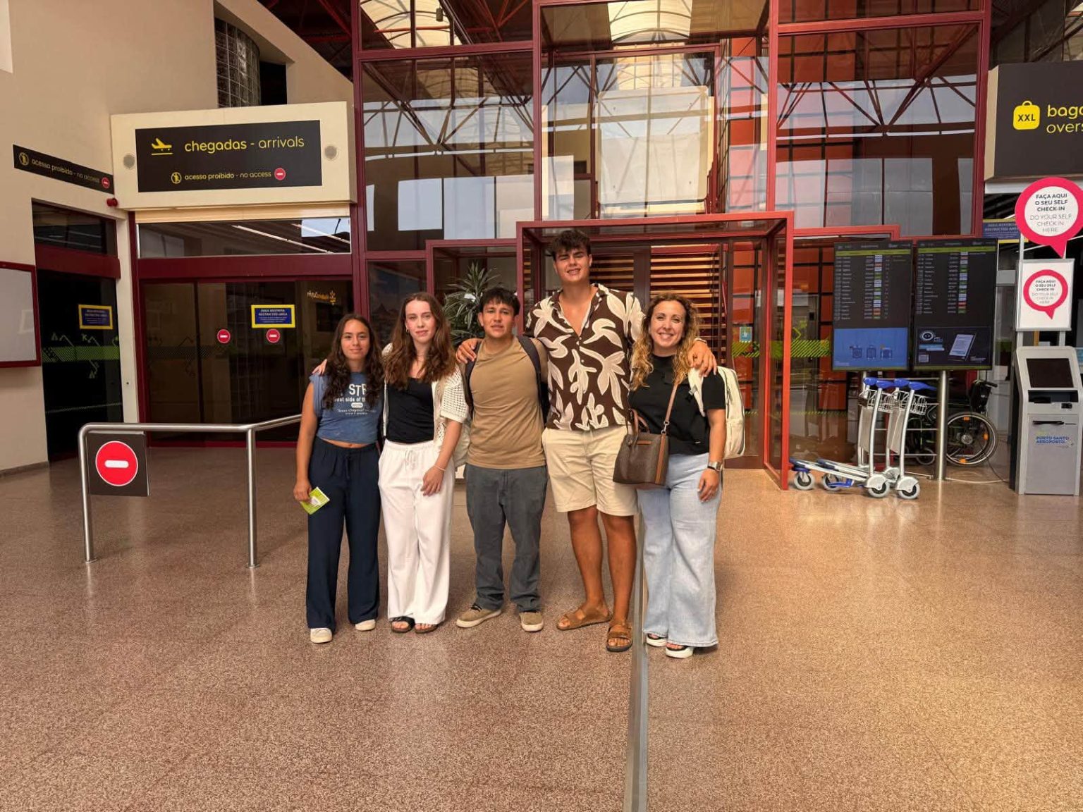 APOIO AOS ESTUDANTES UNIVERSITÁRIOS DO PORTO SANTO CANDIDATURAS AO APOIO FINANCEIRO DECORREM DE ACORDO COM O REGULAMENTO MUNICIPAL EM VIGOR