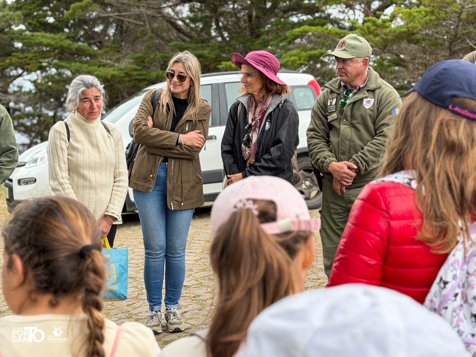 PEQUENOS EXPLORADORES NO PICO DO FACHO